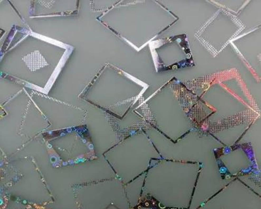 Titanium Holographic Diamond Glass